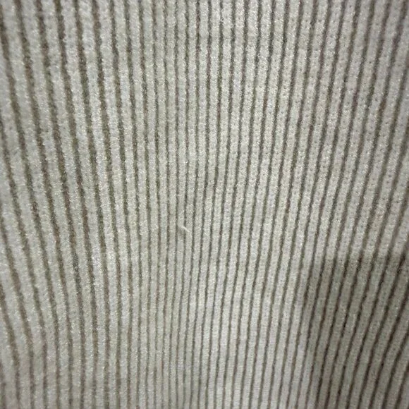 cyrus ribbed mock neck sweater in light tan size L like new - Picture 3 of 6